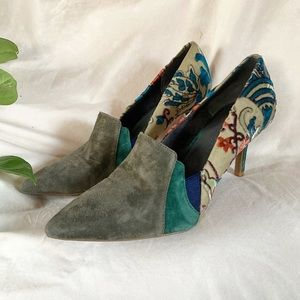 Lori Goldstein | velvet & tapestry colorblock heels • women’s size 7